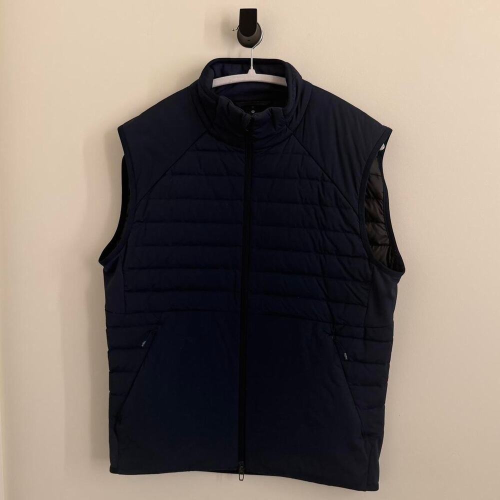men’s “true navy” (navy blue) LULULEMON down for it all vest [M]